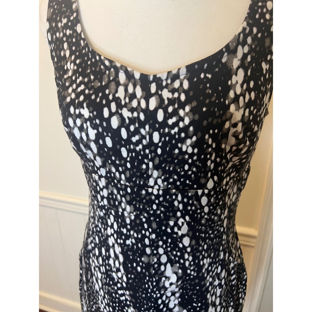 AK Anne Klein stretch Black and White Abstract Print Sleeveless Sheath Dress